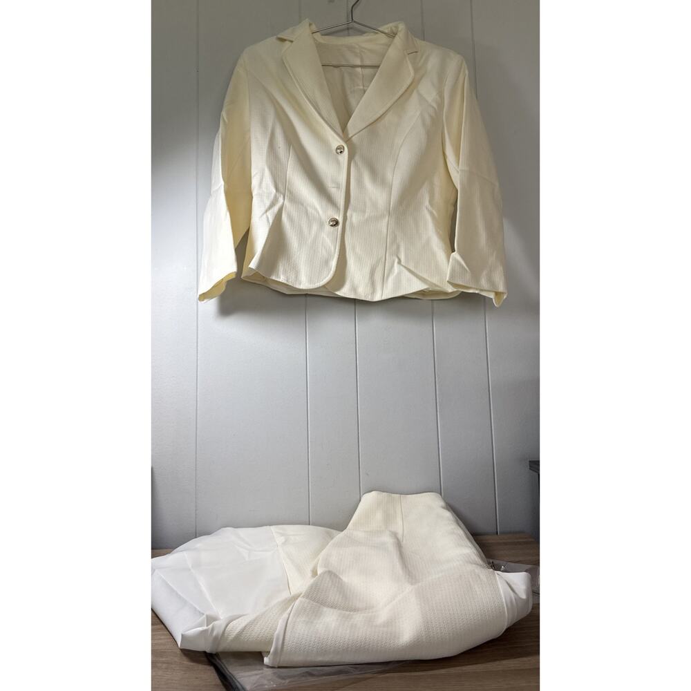 Pastel Yellow Blazer And Skirt Easter Wedding Business Size Medium New EE